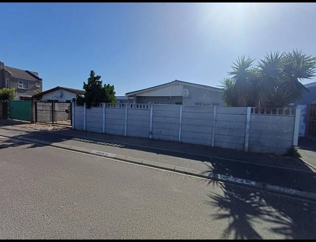 2 BEDROOM HOUSE FOR SALE IN RAVENSMEAD